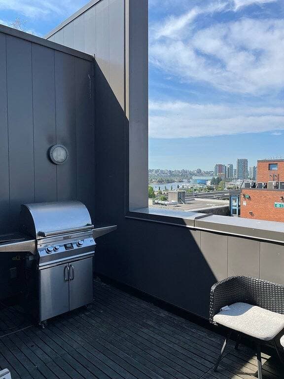 Foto 9 von 12: Bright 1Br, Rogers Arena, Bc Place, Free Parking, Chinatown