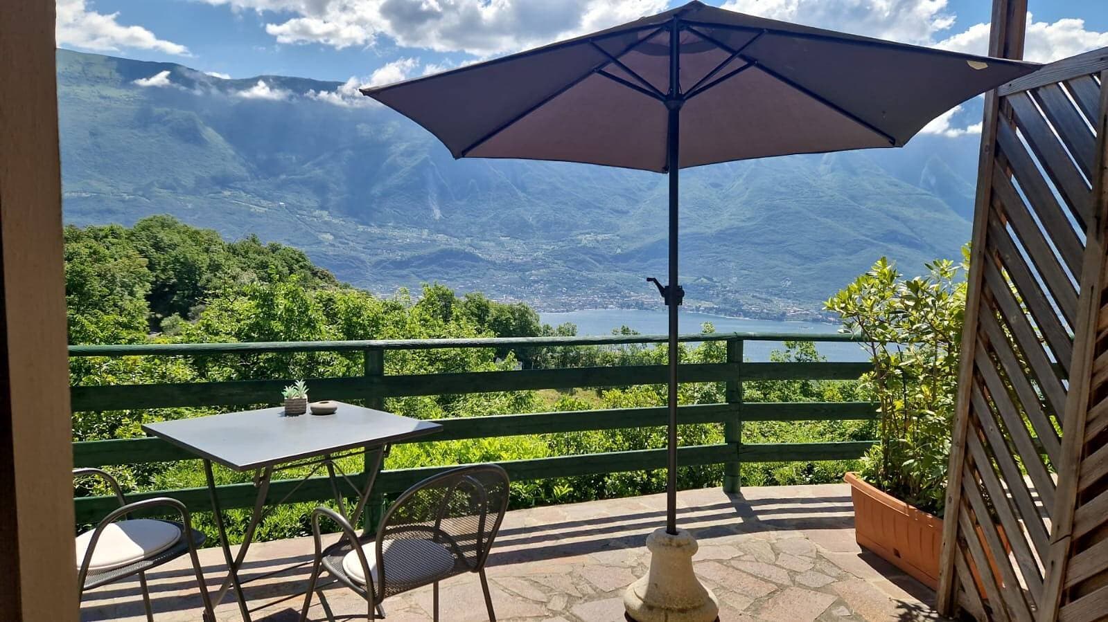 Foto 10 von 34: Charmantes Apartment "Bel Soggiorno 2" mit Seeblick, Bergblick, WLAN und Terrasse