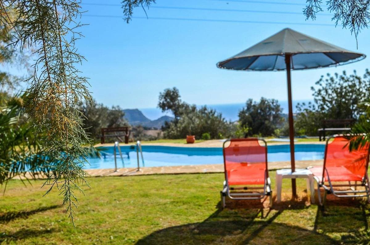 Foto 4 von 41: Ferienwohnung im Grünen mit Pool, großer Garten, Wifi | Triopetra, Kreta