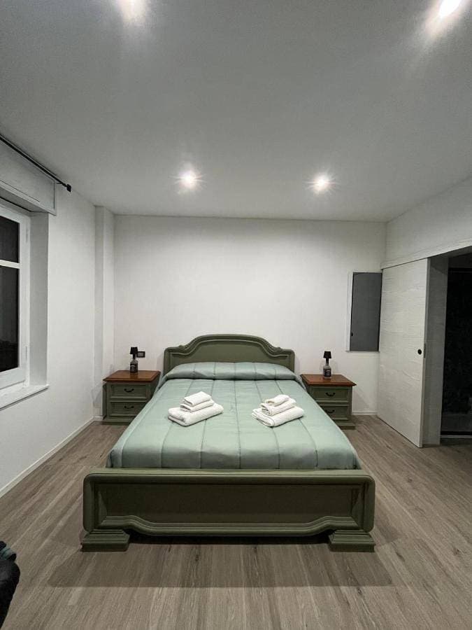 Foto 5 von 5: Double Room with Private Bathroom