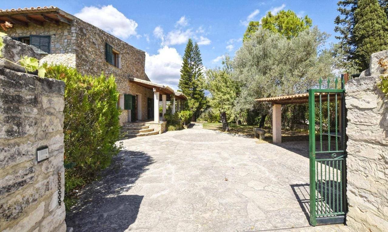 Foto 3 von 28: Three-Bedroom House