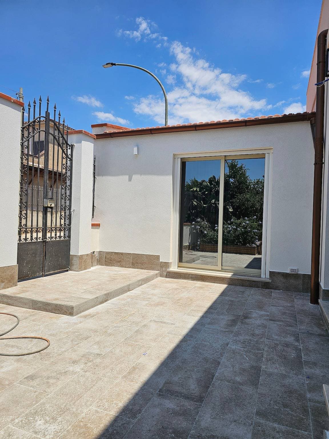 Foto 2 von 10: Ferienhaus „Teseo Holiday“ mit privater Terrasse und WLAN