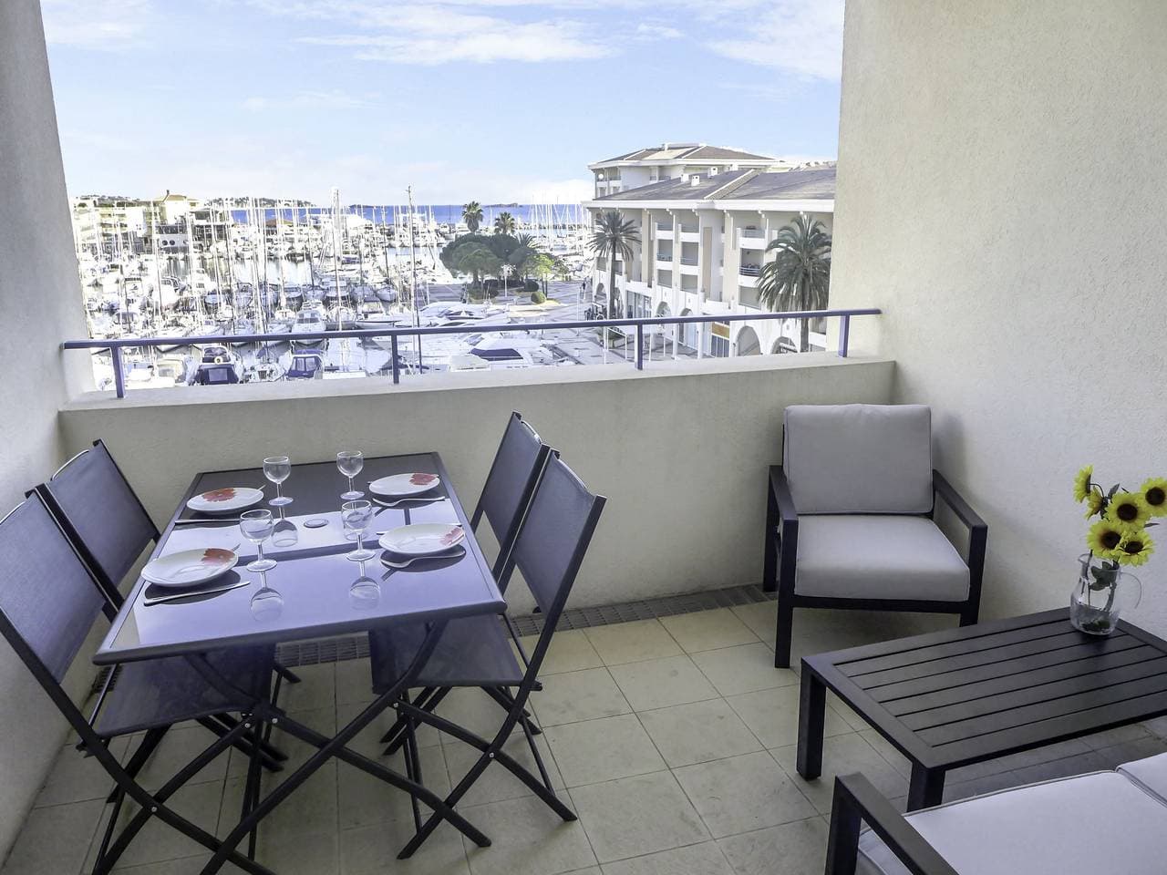 Port Fréjus: Residenz Le Nadir 1