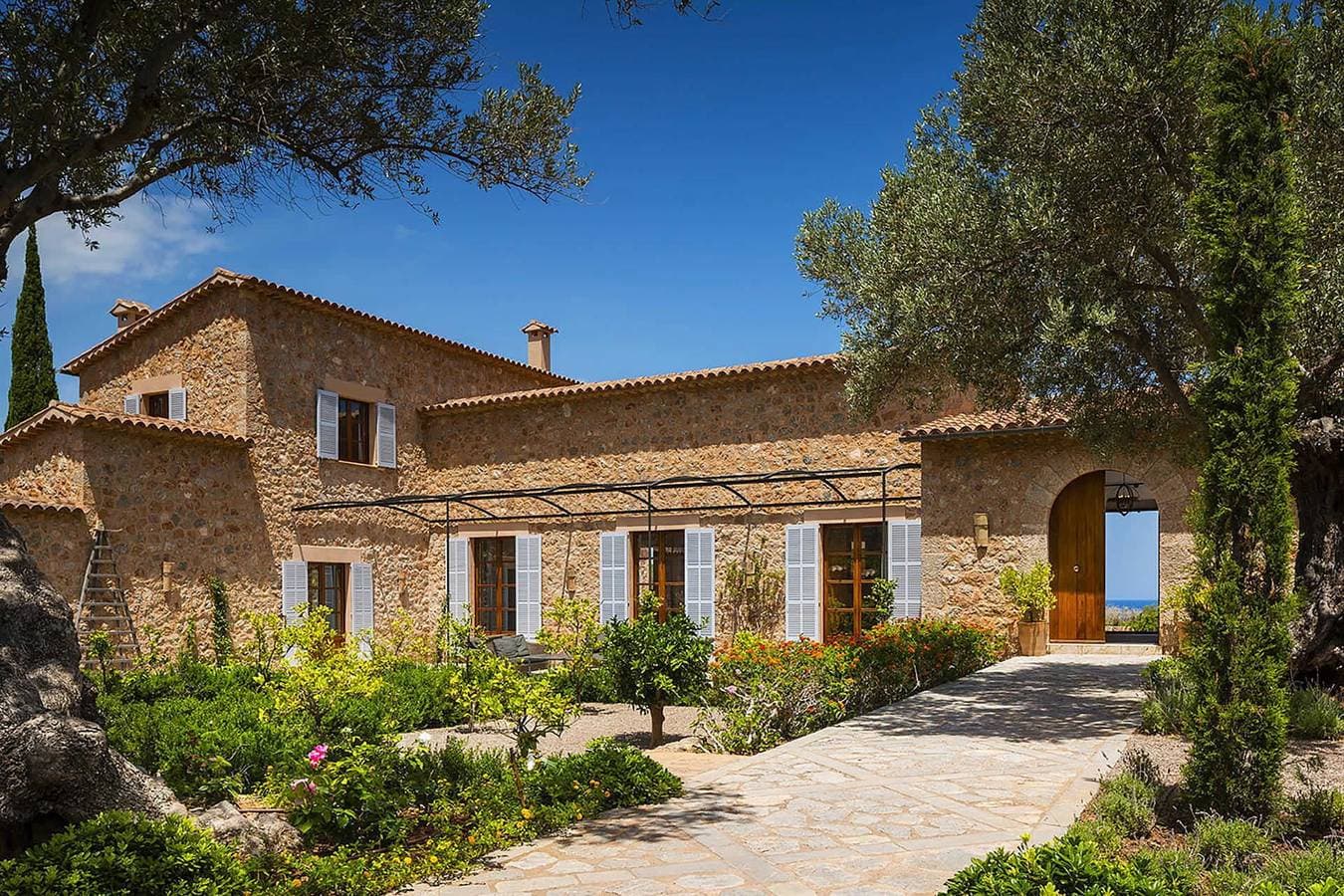 Villa 1