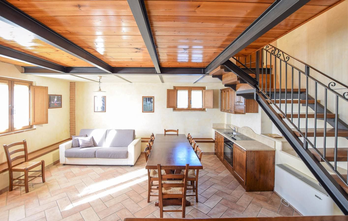 Foto 5 von 37: Paradies mit Seeblick - Geräumiges Apartment mit Pool und Parkplatz