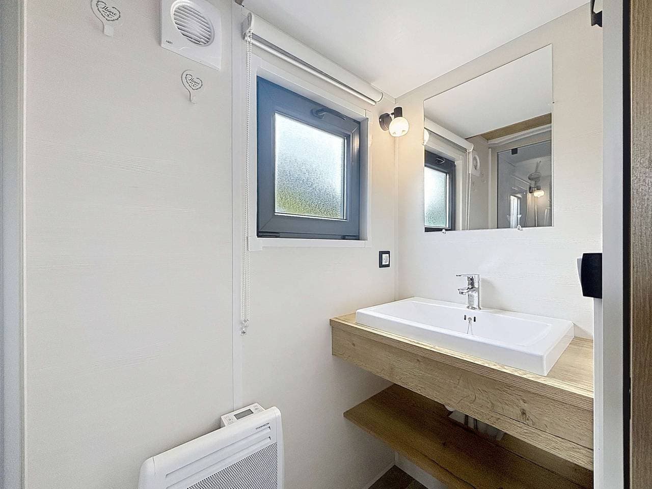 Foto 7 von 16: Aufenthalt in Tiny House in Jullouville, mit Pool und Parkplatz