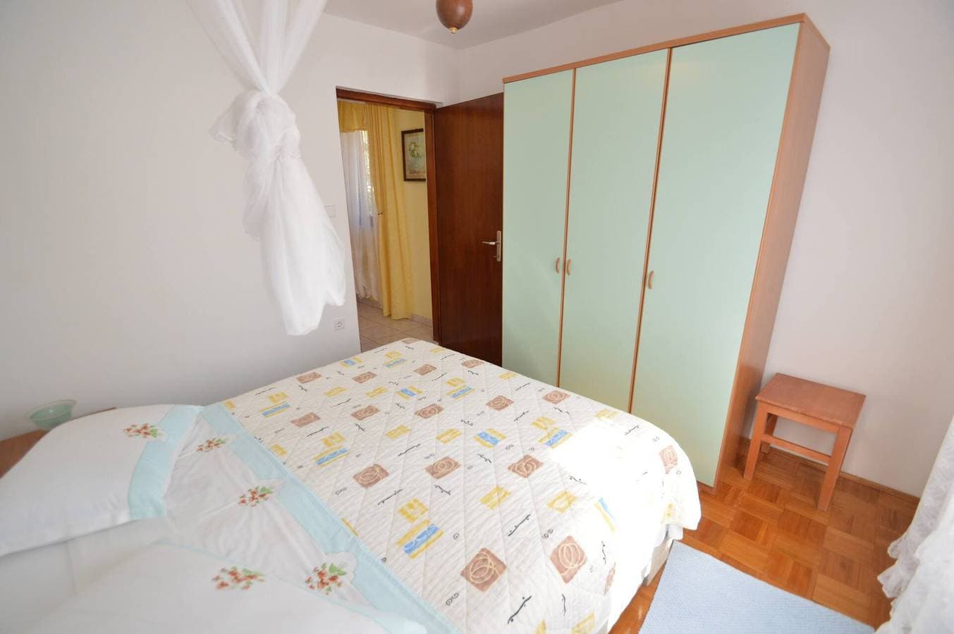 Apartment Franka 1, Wohnfläche 84 m2. Es verfügt über zwei Schlafzimmer, ein Badezimmer mit Badewann... 1