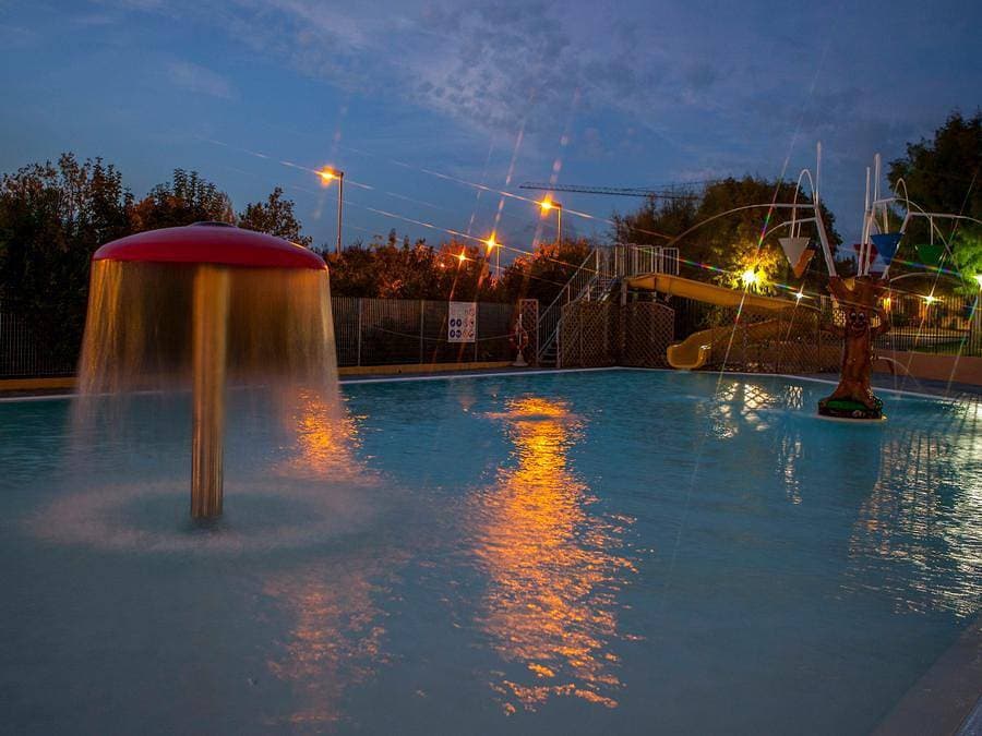 Foto 11 von 22: Camping The Garda Village - Bungalow 4 personen - Bilo Comfort