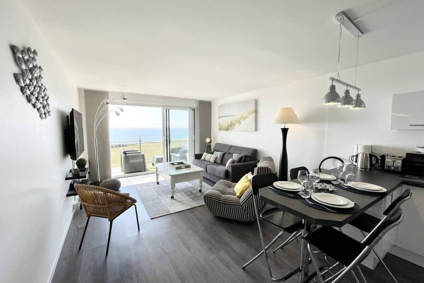 Foto 6 von 34: Ferienwohnung für 4 Personen mit Pool