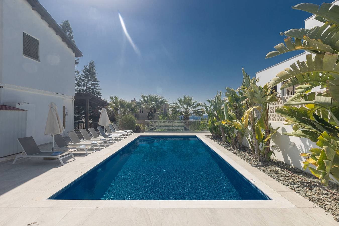 Foto 3 von 28: Villa für 10 Personen mit Garten