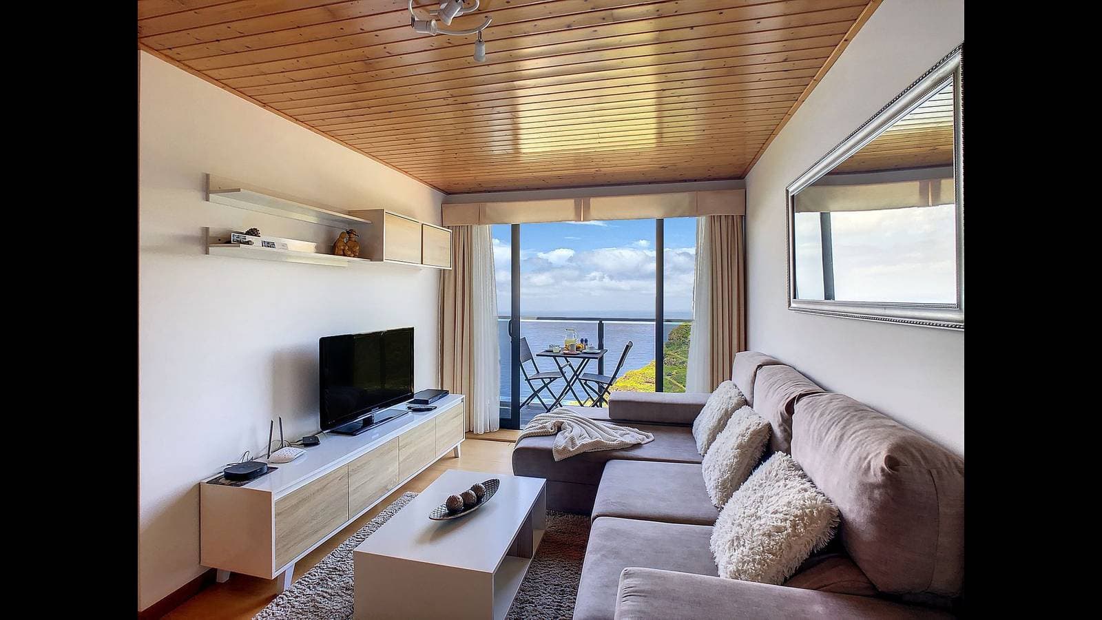 Foto 3 von 33: Ferienhaus für 6 Personen mit Meerblick