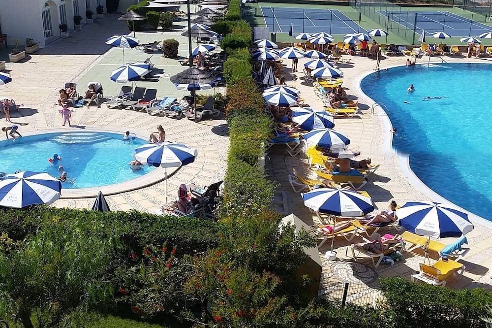 Foto 12 von 12: Festzelt am Pool Apt im fabelhaften Oasis Parque