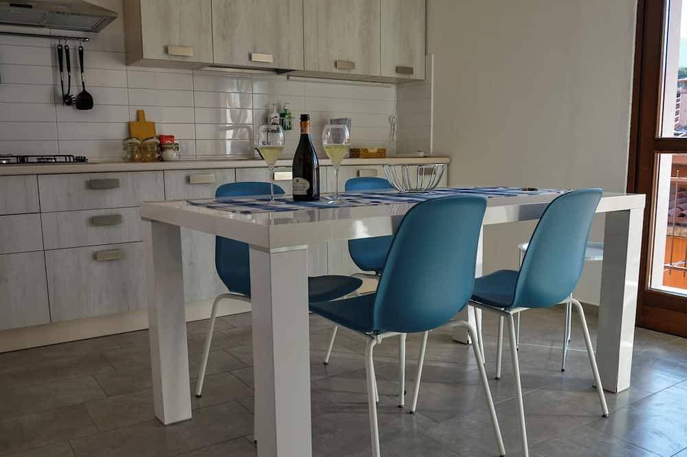 Foto 10 von 22: Just a dip away from Lake Iseo is this beautiful apartment