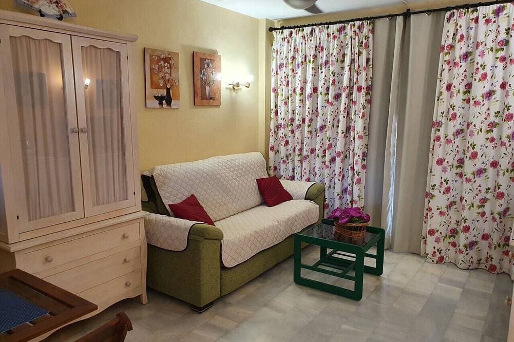 Foto 10 von 30: Wohnung in Torremolinos (La Carihuela Bereich) Erisa 1.