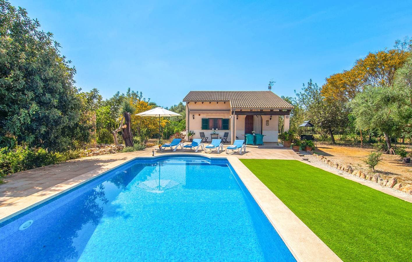 Foto 13 von 38: Gemütliche Terrassenwohnung mit Pool, Küche und Grill in Búger