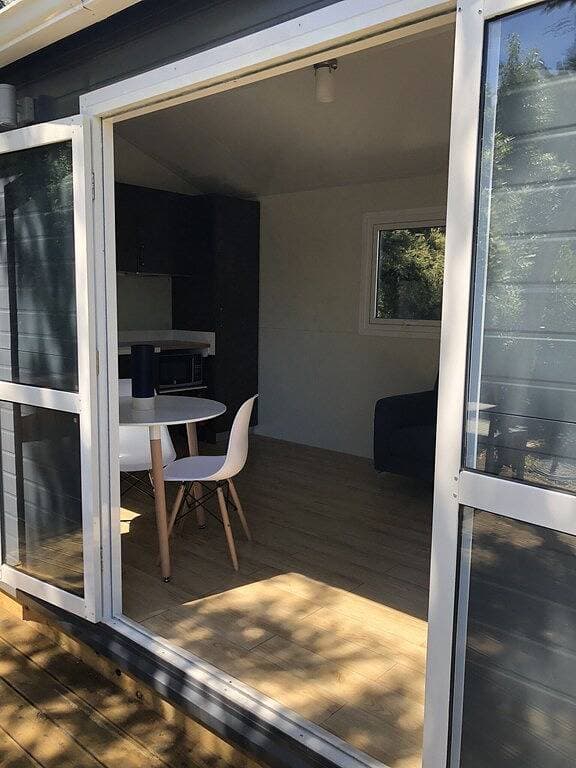 Foto 4 von 7: Lake Hawea Lakefront Cabin