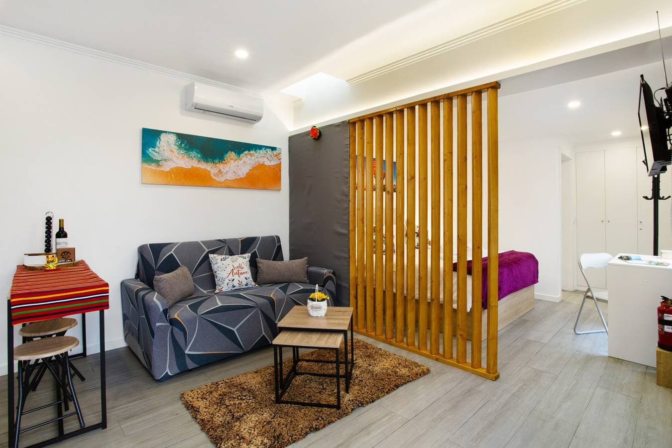 Foto 4 von 29: Ferienhaus 'Little Zen House' mit Bergblick, Wi-Fi und Klimaanlage