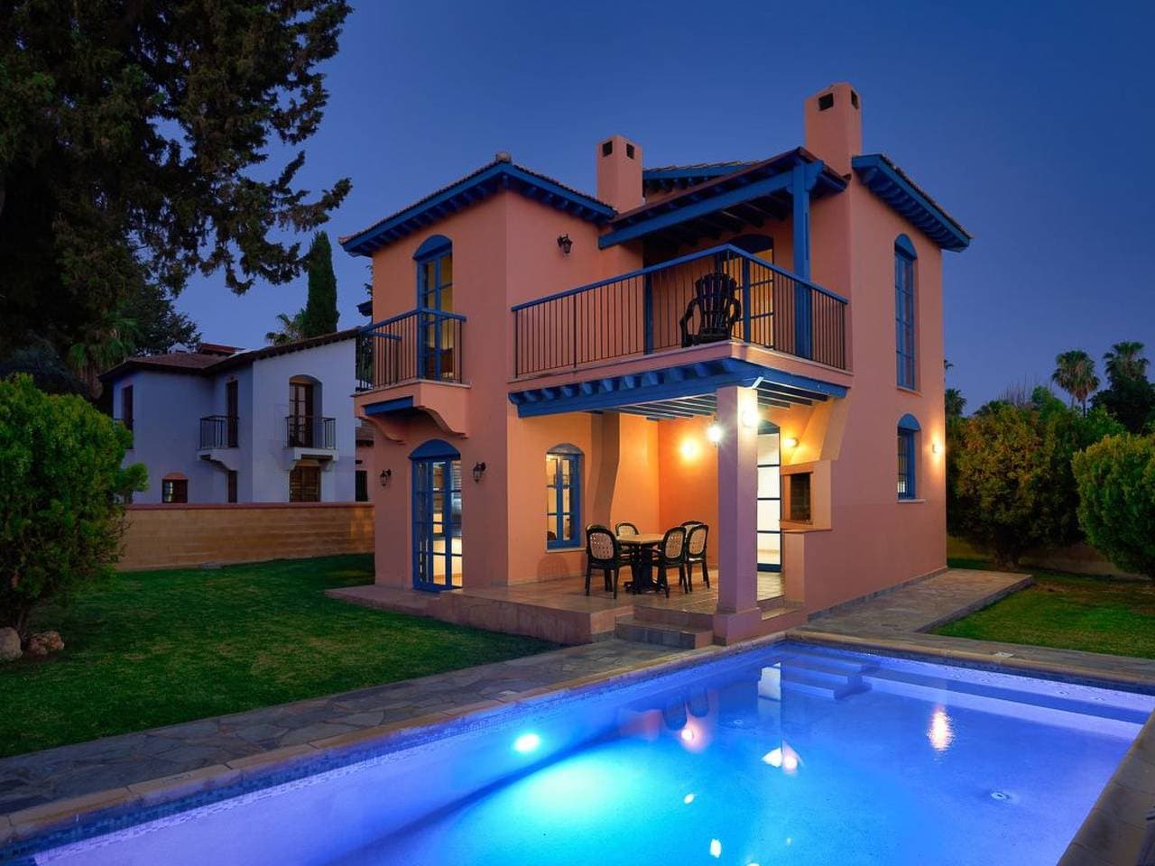 Schönes Ferienhaus mit Balkon in Polis Chrysochous 1