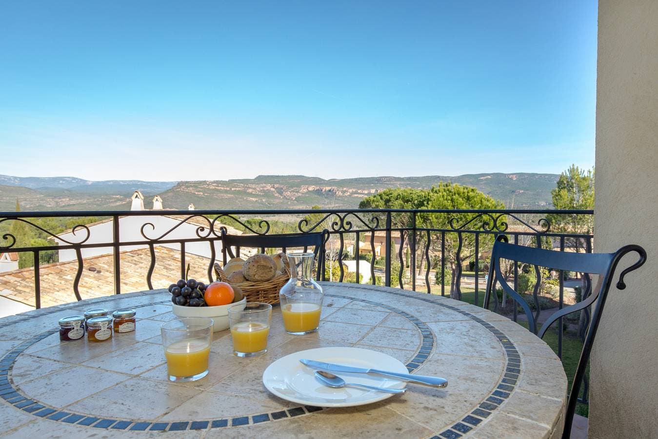 555* Appartement 1