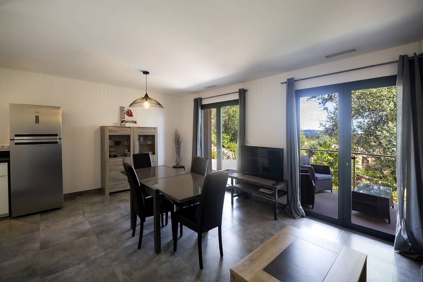 Foto 3 von 47: Ferienwohnung für 4 Personen mit Terrasse