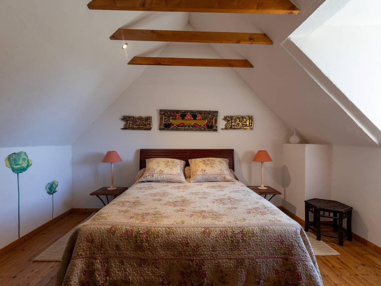 Foto 12 von 25: Gästezimmer 'Chambre Ty Ellen' mit Gemeinschaftsgarten und WLAN