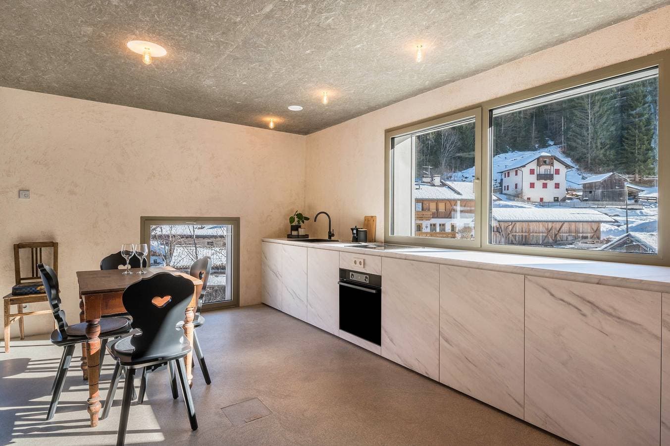 Foto 4 von 32: Ferienwohnung 'Lena Dolomites Suite mit Bergblick, privater Terrasse und Sauna