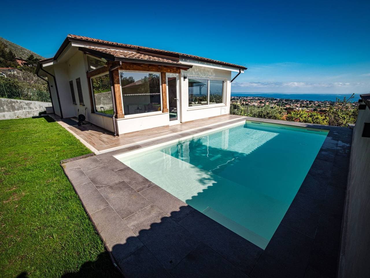Foto 11 von 51: Haus in Carini mit privatem Pool