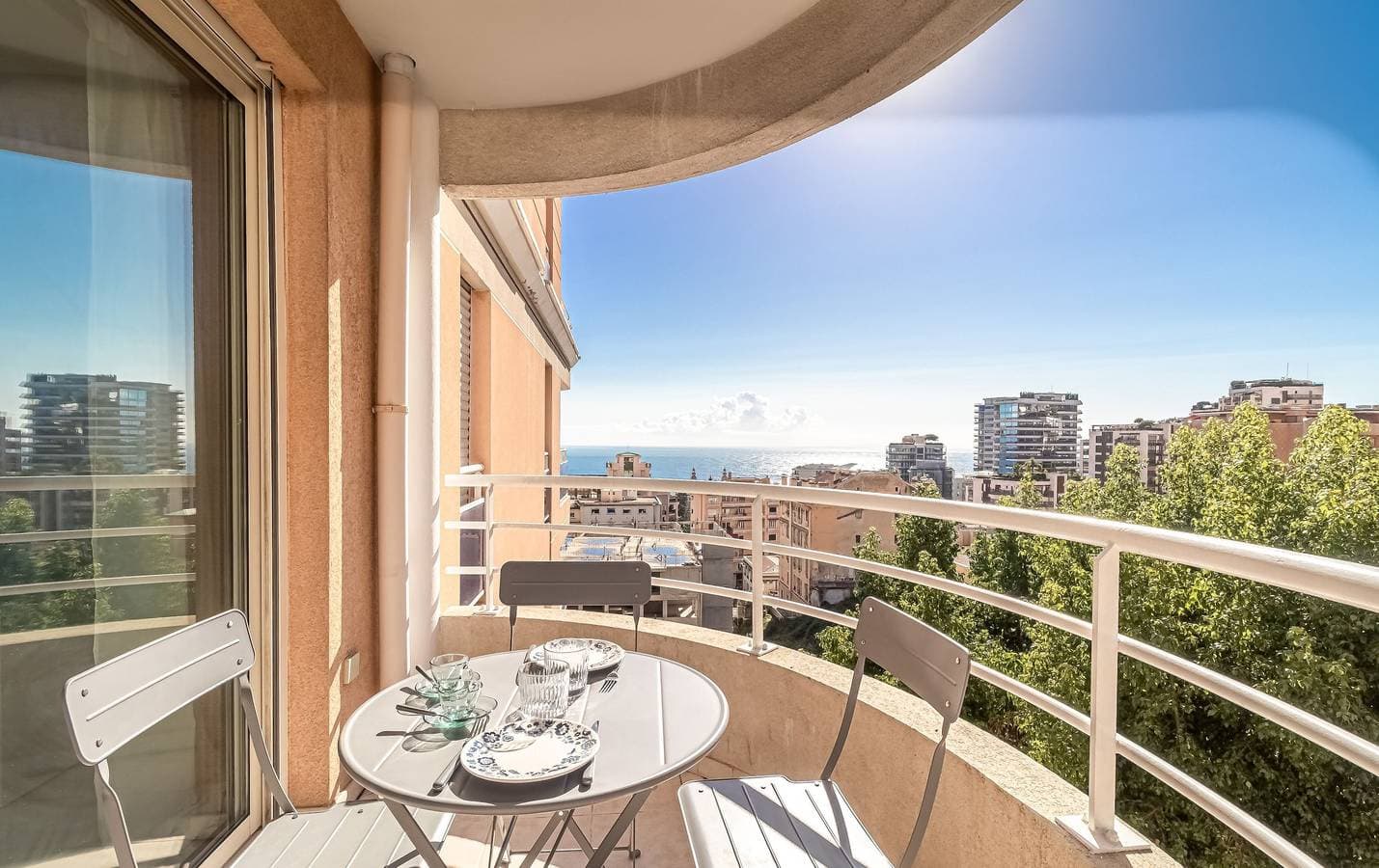 Foto 2 von 13: 1 room apartment 1 minute from Monaco