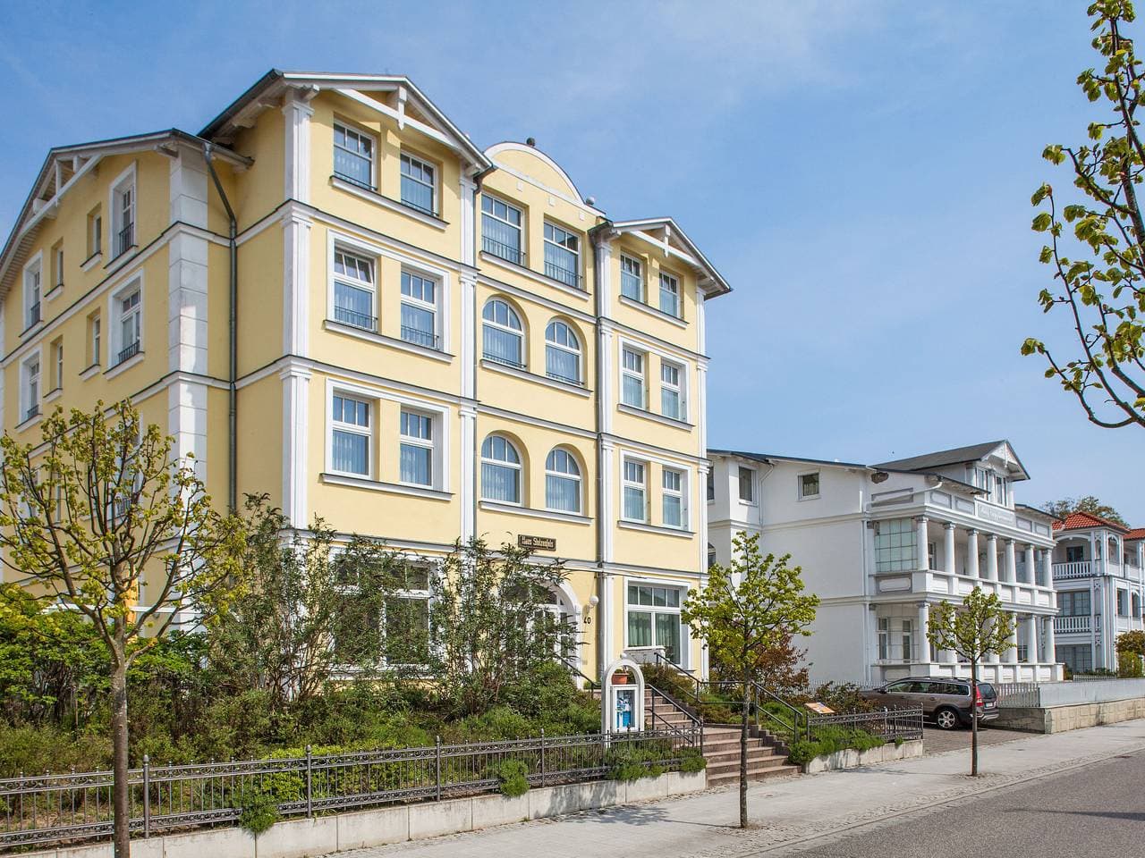 Schöne, historische Villa Stolzenfels 1