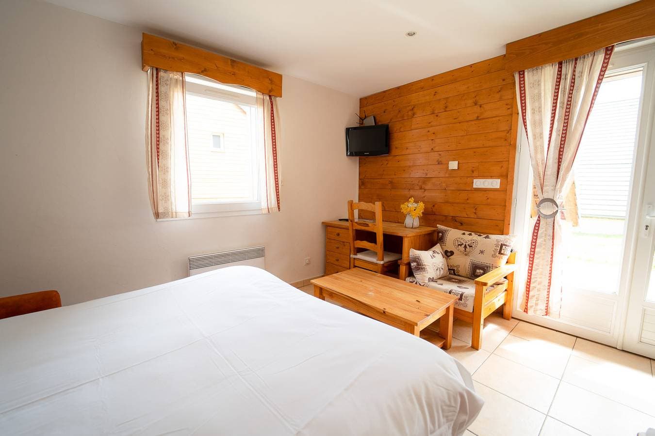 Foto 13 von 18: Chalet 2 personnes - Les Chalets de l'Aubrac