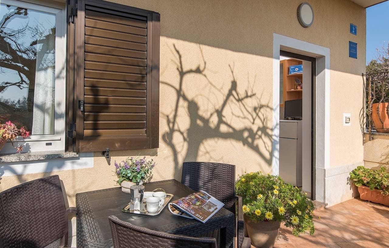 Foto 4 von 27: Erdgeschosswohnung Orzan I mit Terrasse in Strandnähe