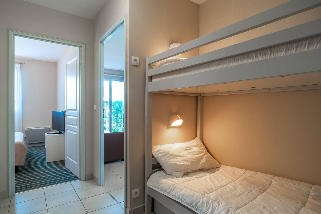 Foto 6 von 17: Ferienwohnung für 4 Personen mit Terrasse
