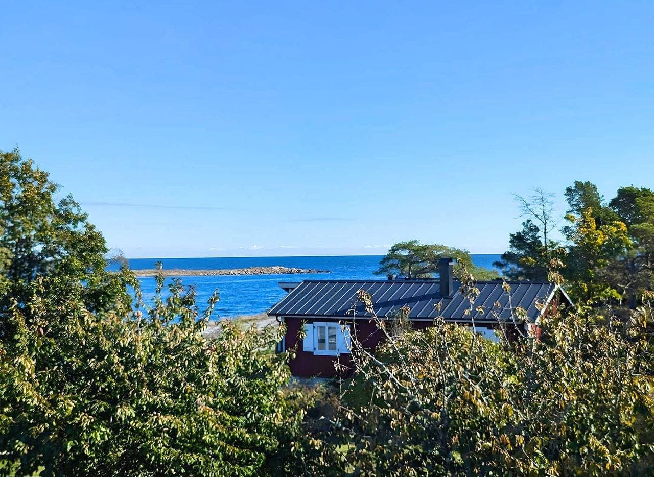 Hus Kråkelund – Dein idyllisches Schwedenhaus mitten in den Schären 1