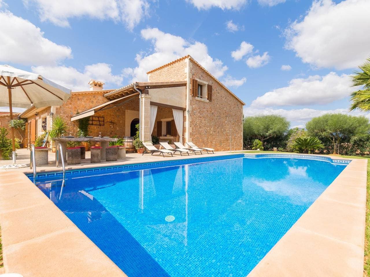 Foto 3 von 27: Es Rafalot - Schöne Villa mit Pool und Garten in Binissalem