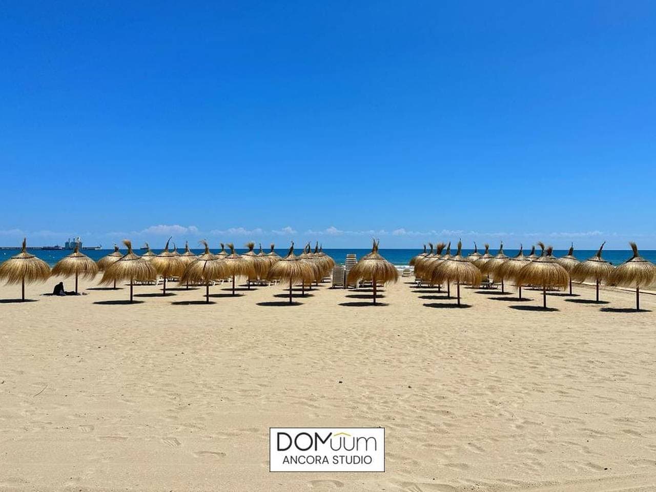 Foto 2 von 22: Studio avec Terrasse, à 100m de la Plage, Climatisé, Wi-Fi Gratuit