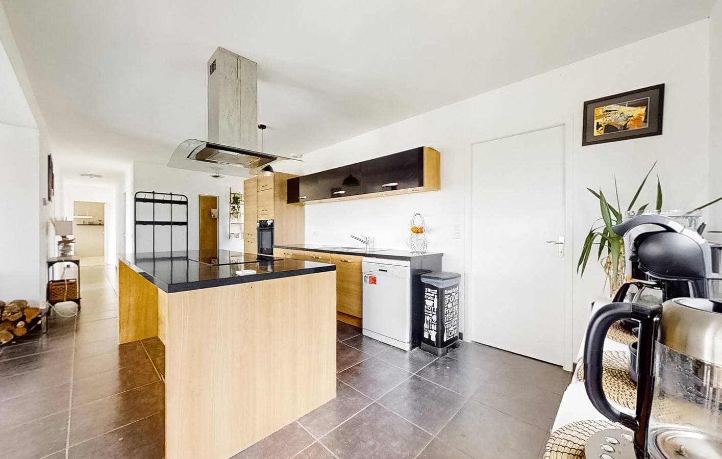 Foto 12 von 26: Apartment mit Meerblick, Pool und Parkplatz, 2 km zum Strand