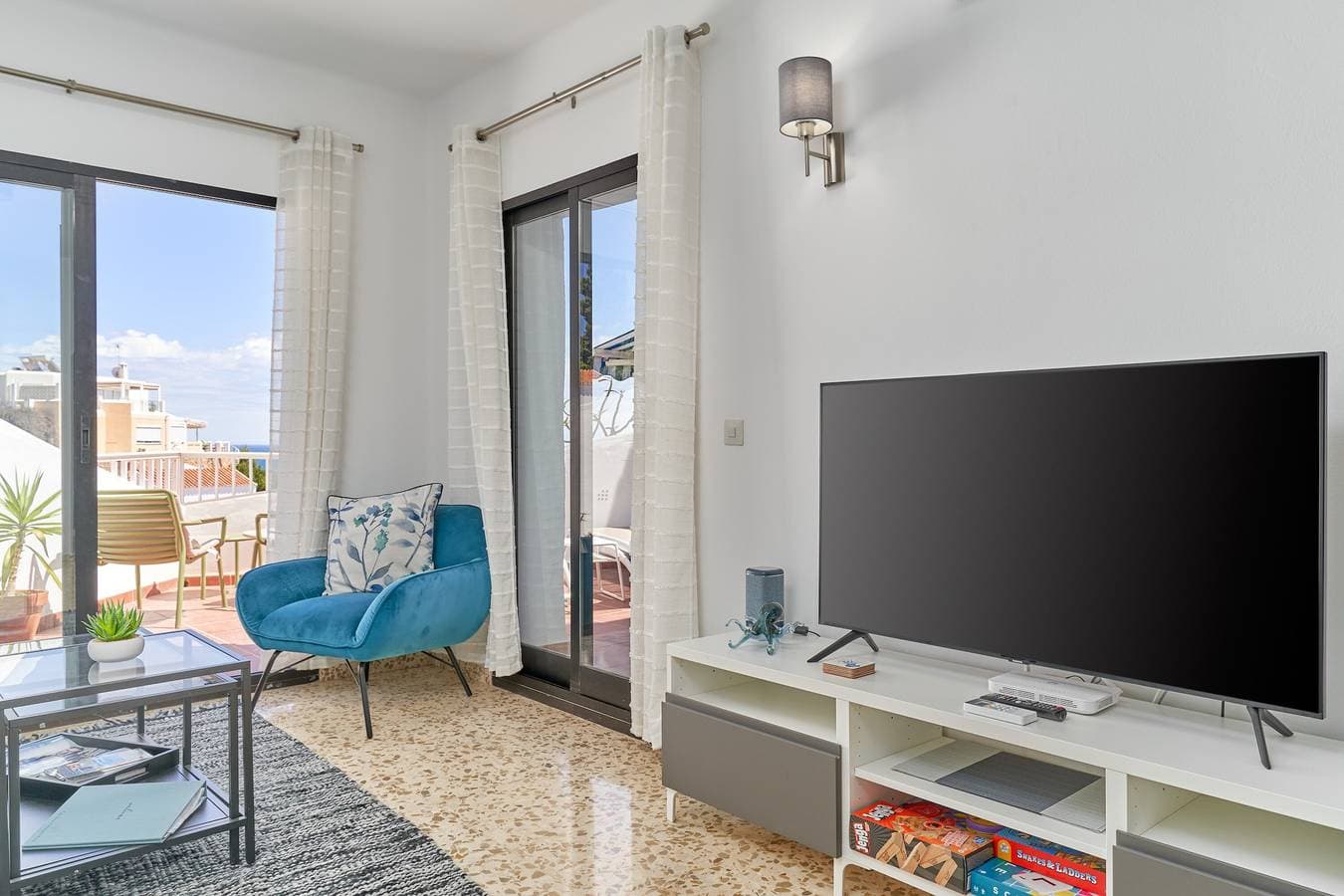 Foto 6 von 32: Ferienwohnung 'Meerblick Nerja' mit gemeinsamem Pool, WLAN und Klimaanlage
