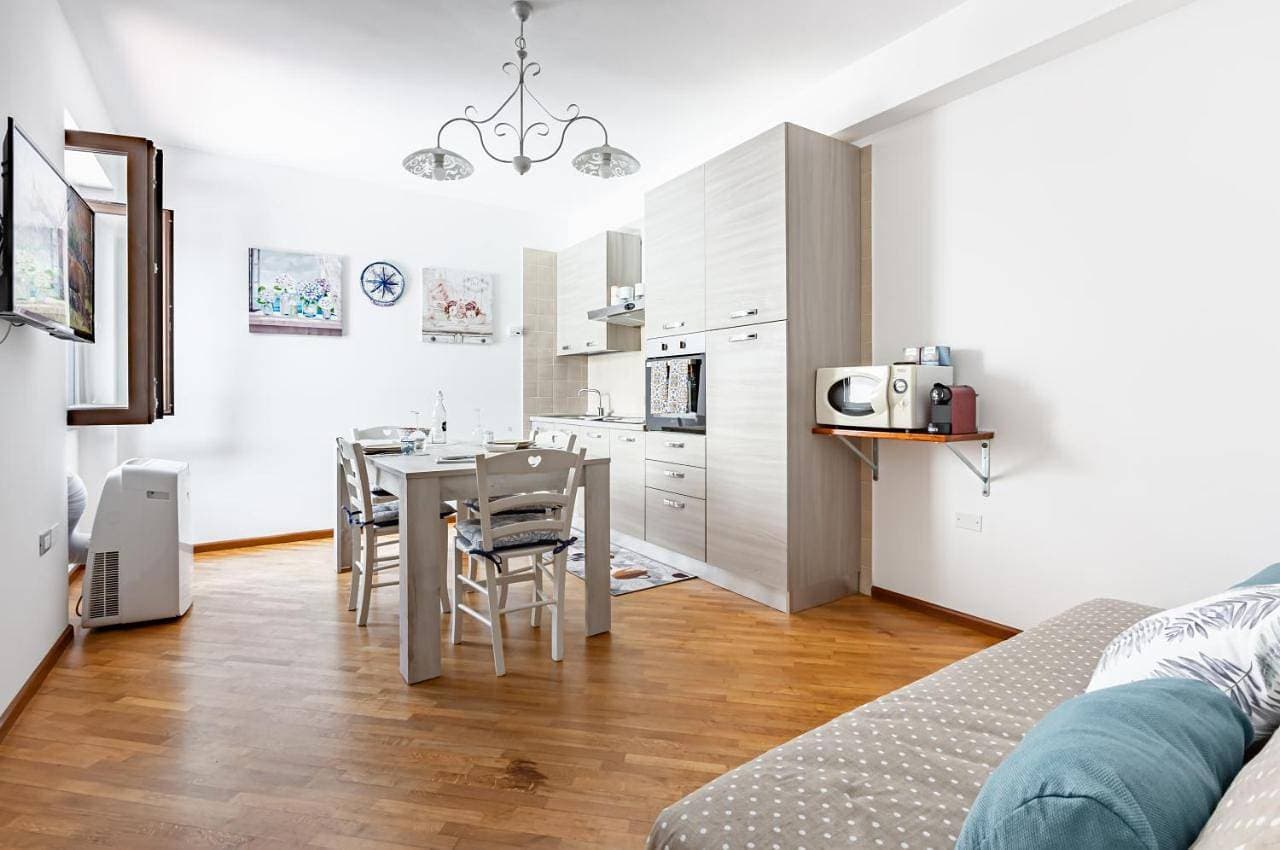 GuestHost - Calasetta-Nice Apartment near Sottotorre beach! 1