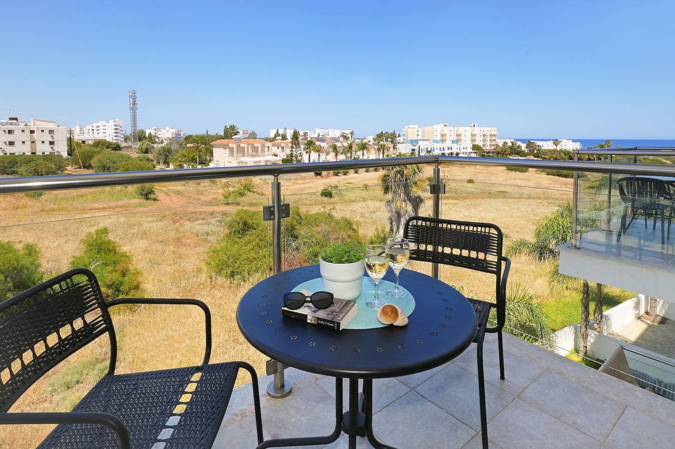 Foto 6 von 34: Ferienwohnung für 5 Personen mit Balkon