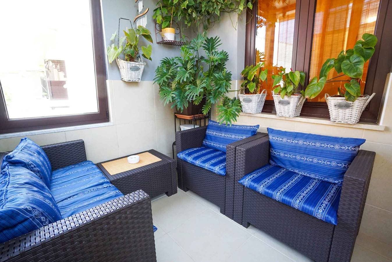 Foto 4 von 25: Ferienwohnung mit gemütlicher Loggia und Klimaanlage