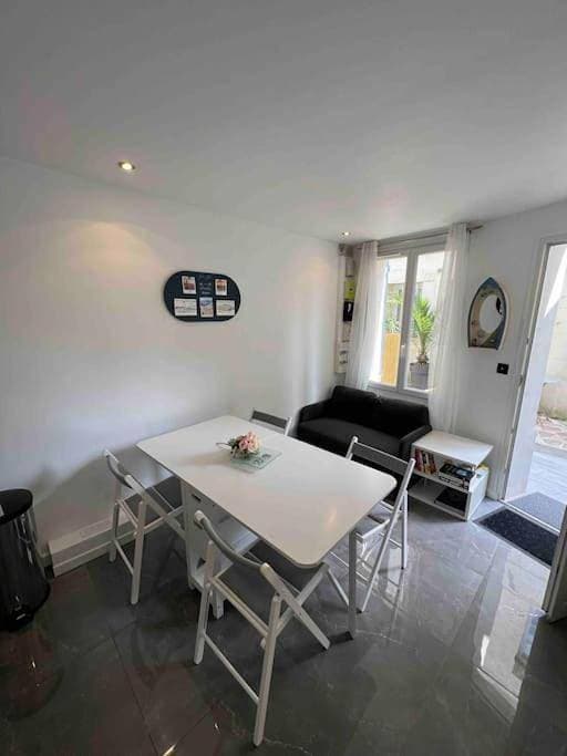 Foto 10 von 32: Two-Bedroom House