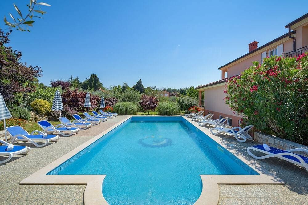 Foto 13 von 15: 1-Zimmer-Ferienwohnung mit Pool Basanija, Umag