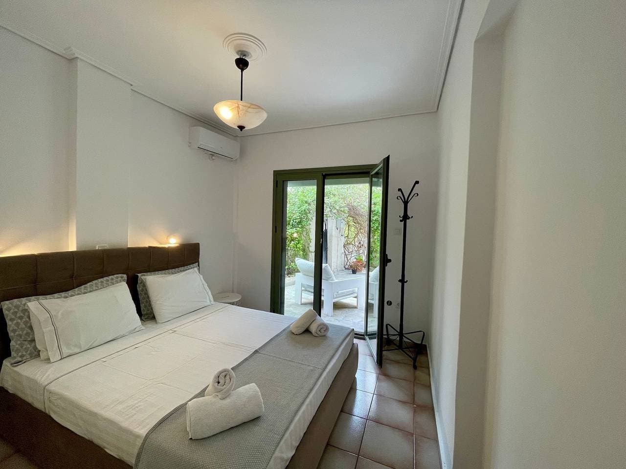 Foto 2 von 18: Ferienwohnung für 4 Personen mit Garten