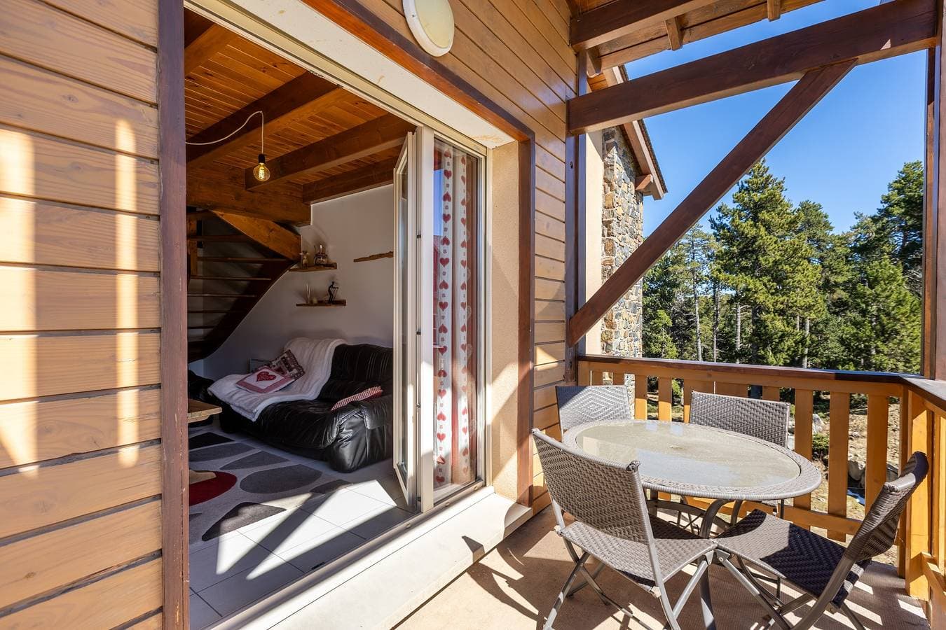 Foto 3 von 13: Ferienwohnung für 8 Personen mit Balkon