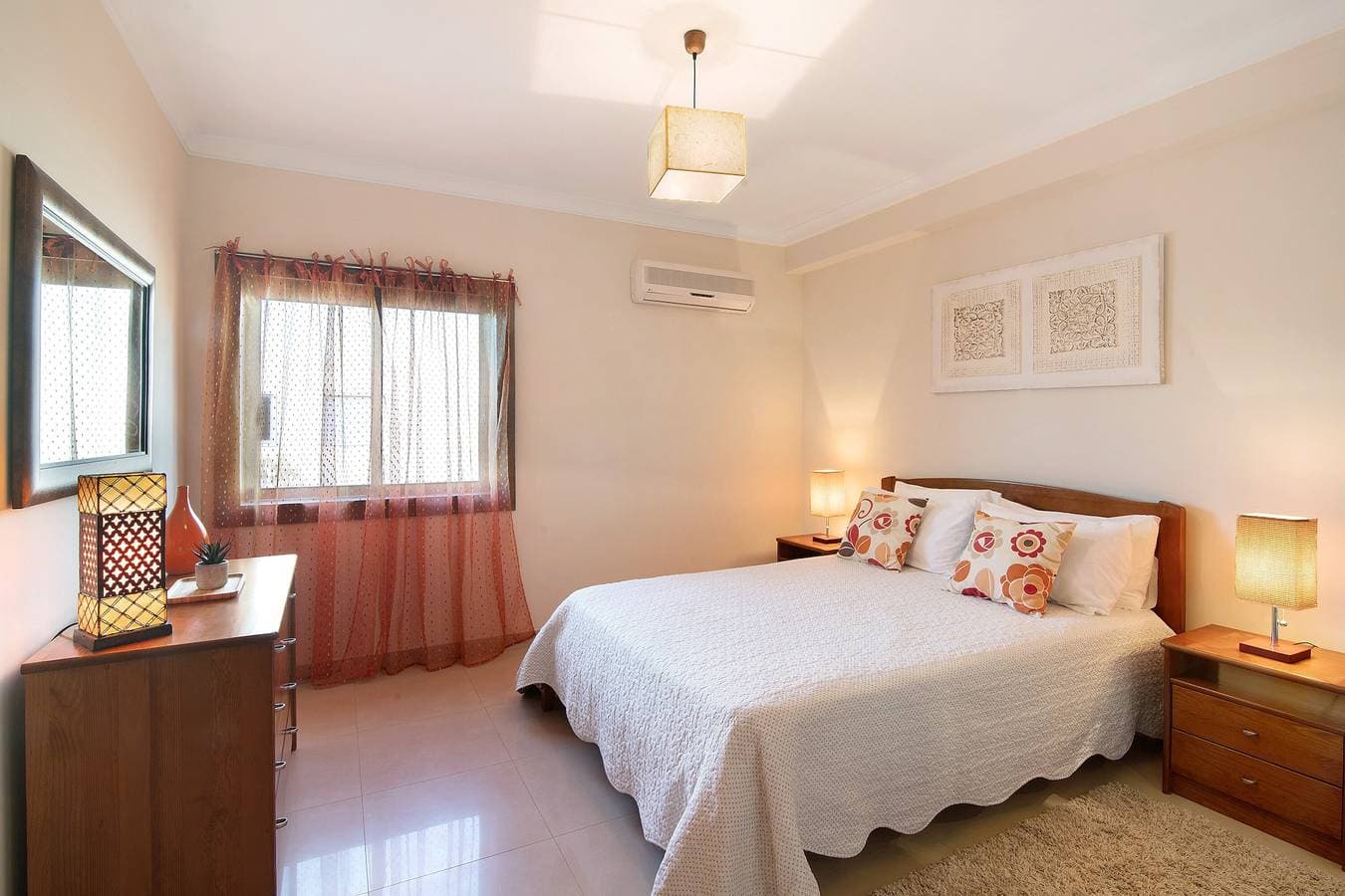 Foto 3 von 23: Ferienwohnung 'Condomínio Quinta Do Vale' mit Gemeinschaftspool, WLAN und Klimaanlage