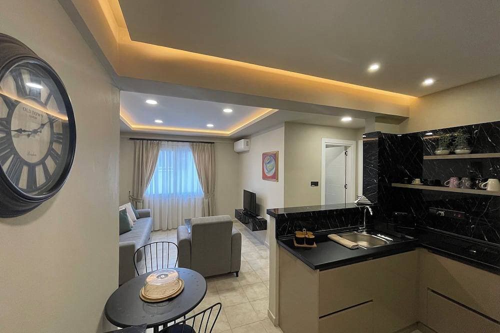 Foto 13 von 24: Charming 1Br Apartment with WiFi & AC in Girne -- Şık ve Konforlu 1+1 Daire