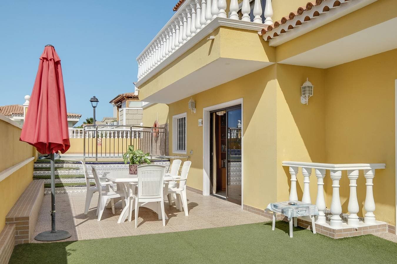 Foto 4 von 22: Haustierfreundliche Wohnung Villasol mit Pool, WLAN, Terrasse, Berg- & Meerblick