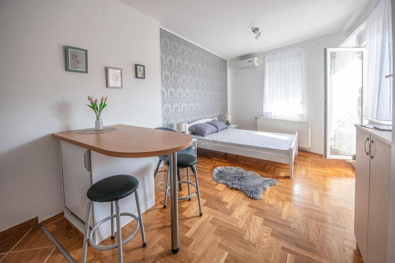 Stella Modern Apartment 2 1