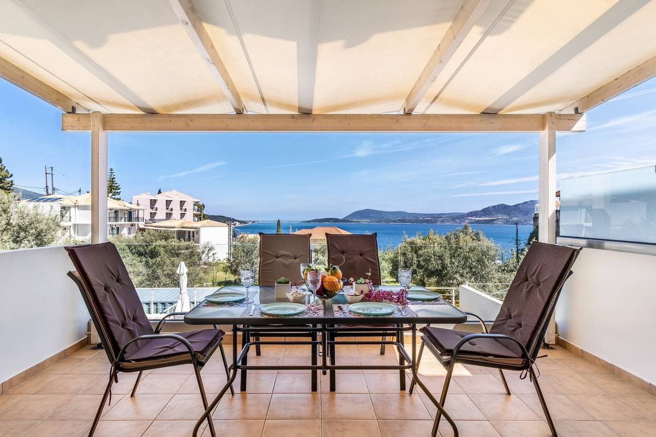 Foto 2 von 26: Ferienwohnung "Evagelia Luxury 2" mit Meerblick, Gemeinschaftspool und WLAN