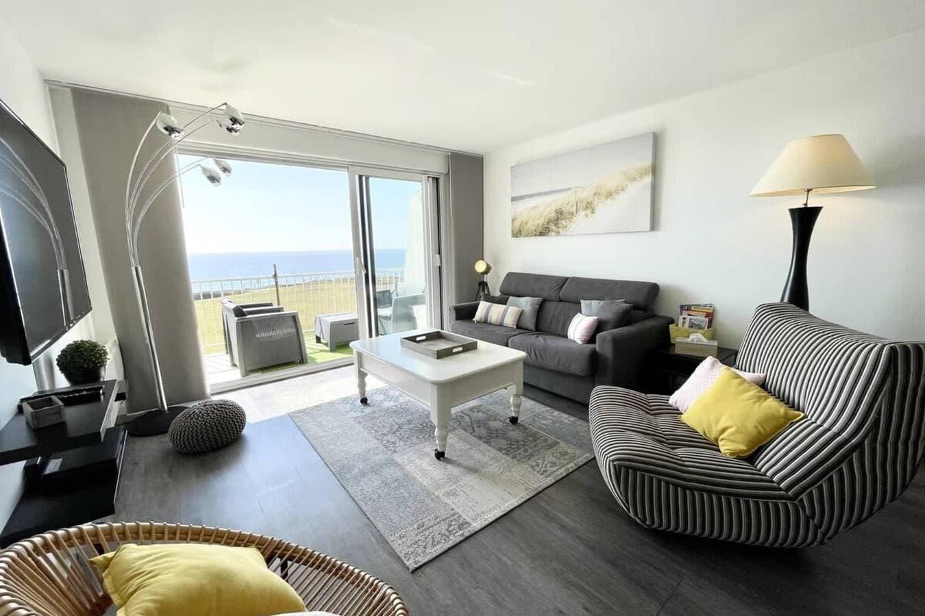 Foto 9 von 34: Ferienwohnung für 4 Personen mit Pool